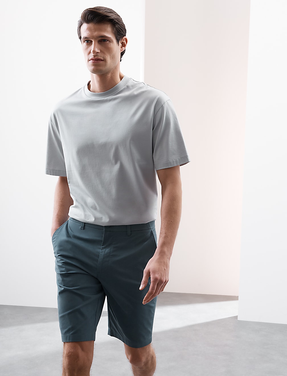 Regular Fit Super Lightweight Chino Shorts