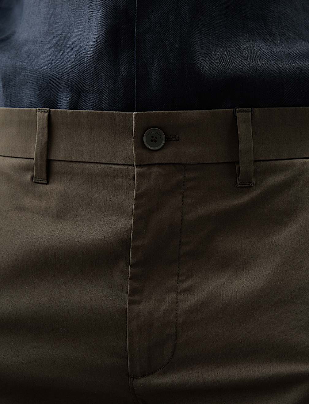 Regular Fit Super Lightweight Chino Shorts
