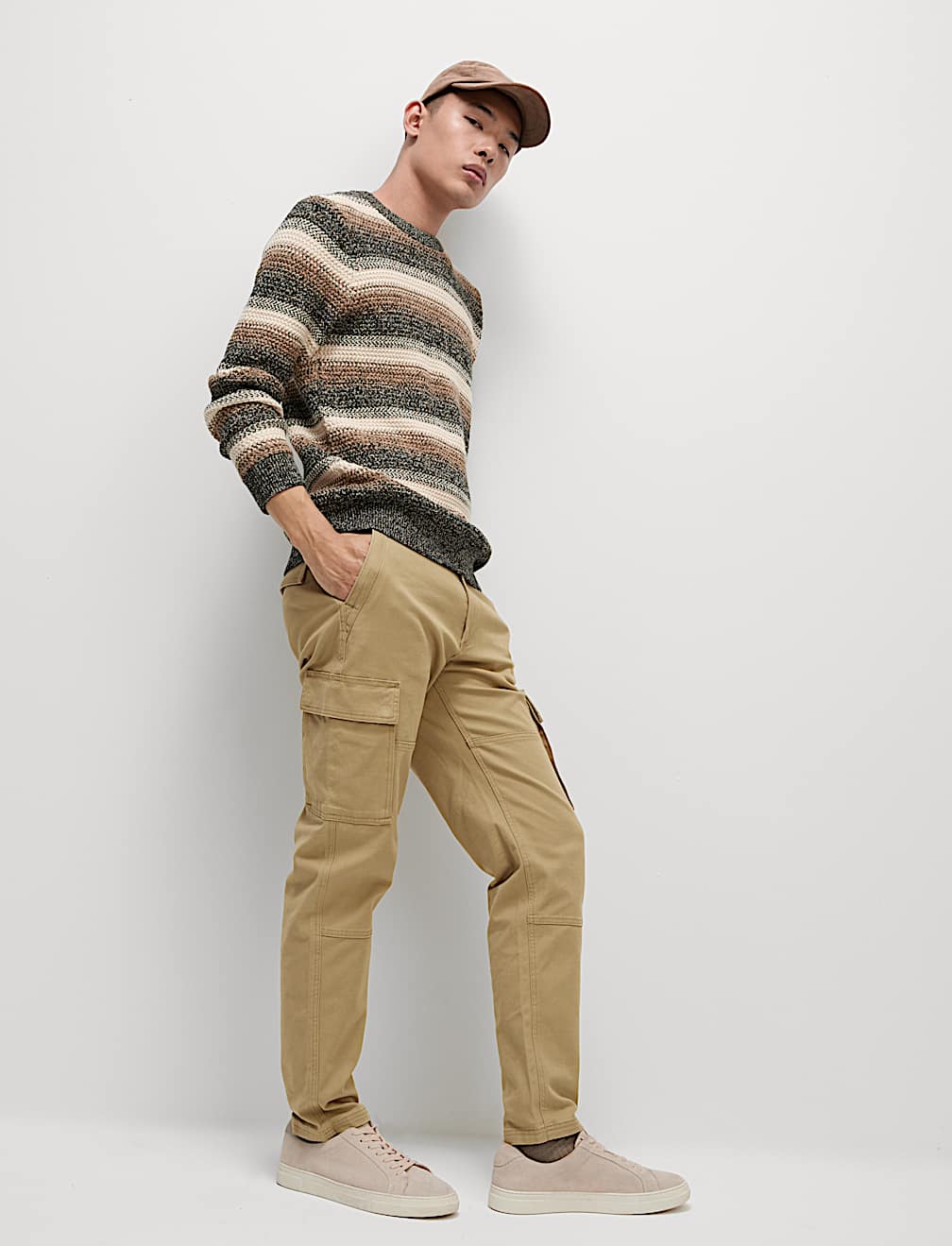 Tapered Fit Stretch Cargo Trousers