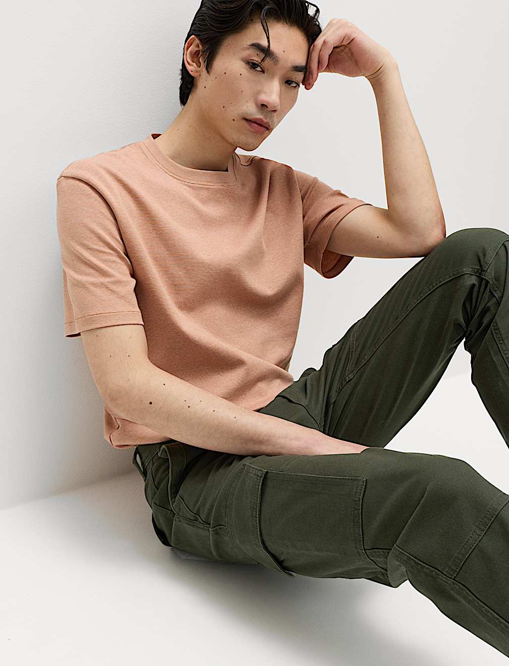 Tapered Fit Stretch Cargo Trousers