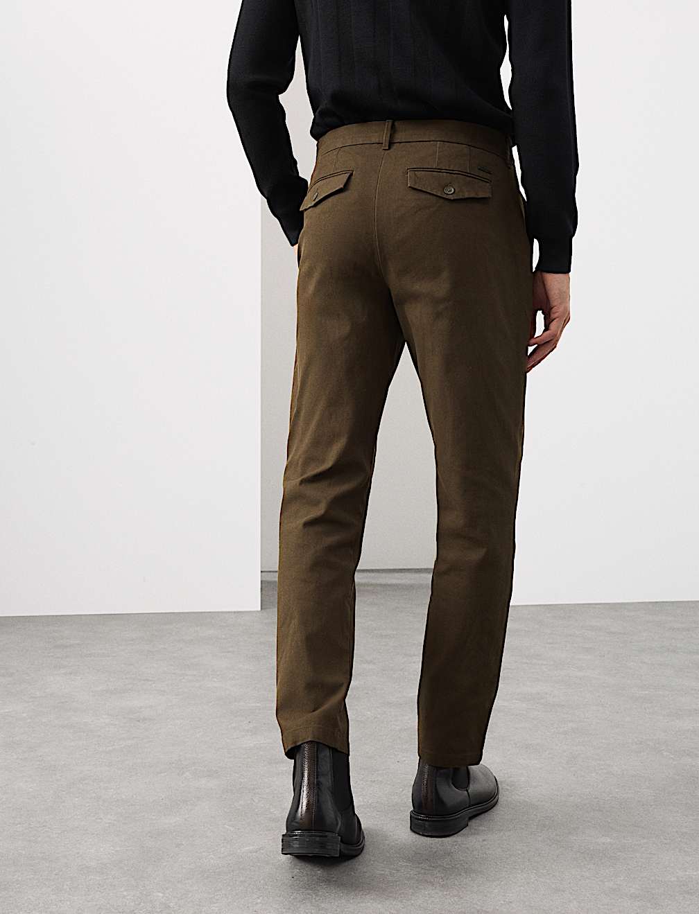 Regular Fit Textured Dobby Pleat Front Chinos