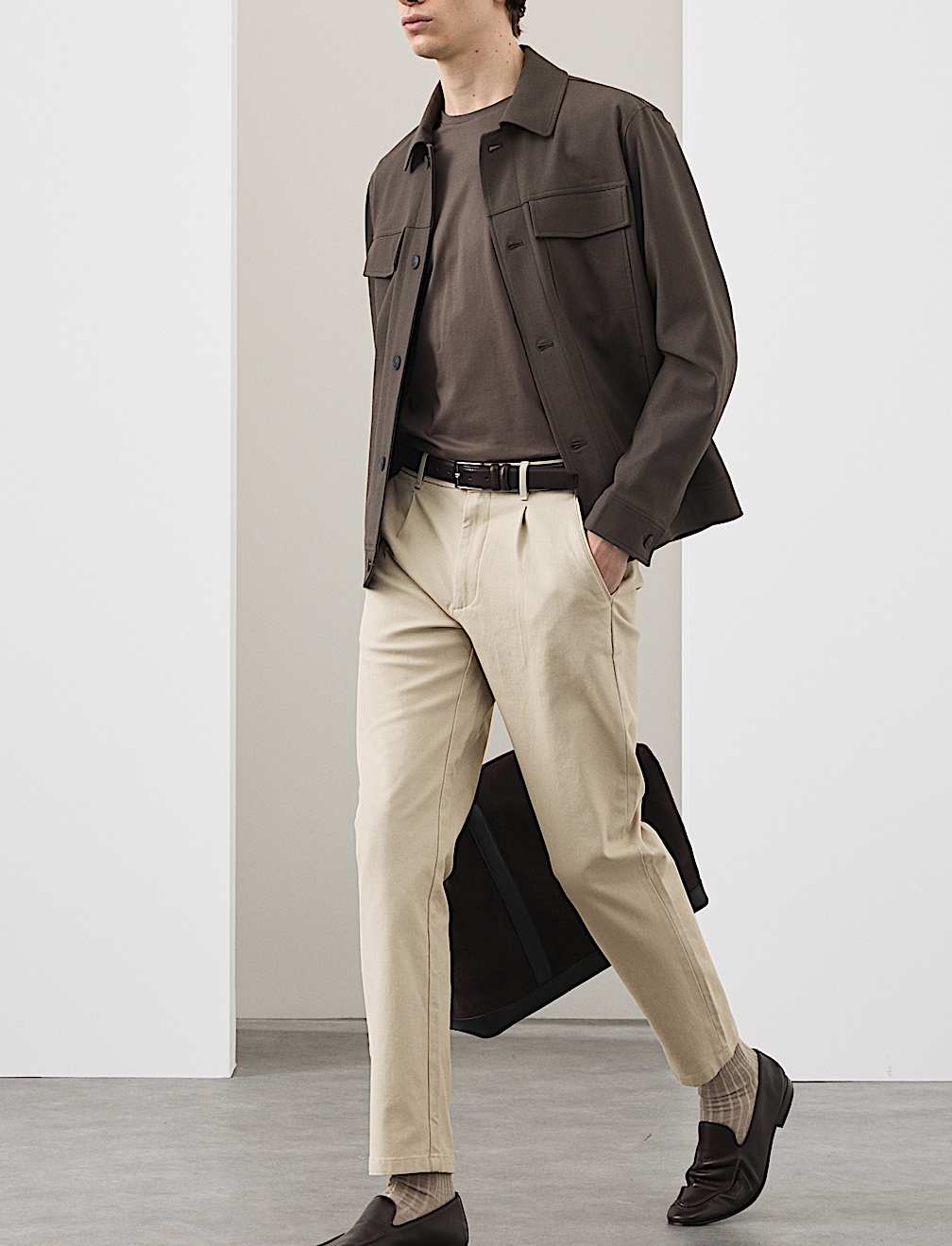 Tapered Fit Textured Dobby Pleat Front Chinos