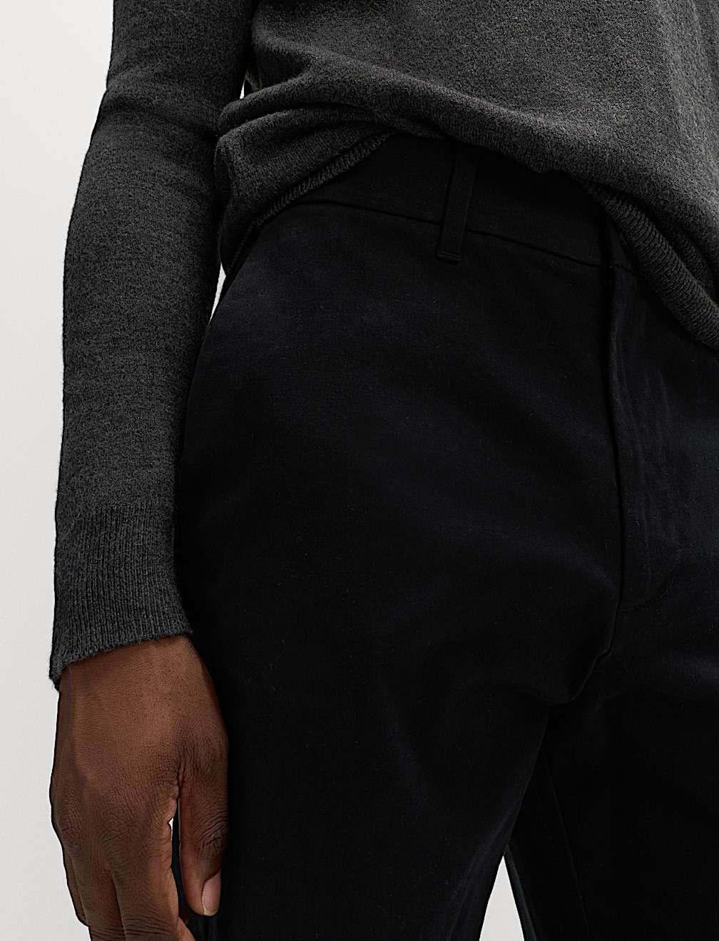 Loose Fit Stretch Chinos