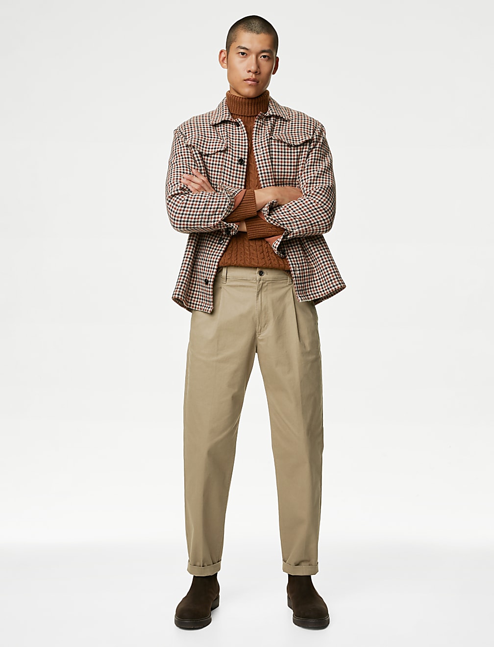 Regular Fit Single Pleat Stretch Chinos