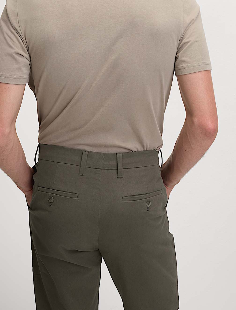 Regular Fit Stretch Chinos