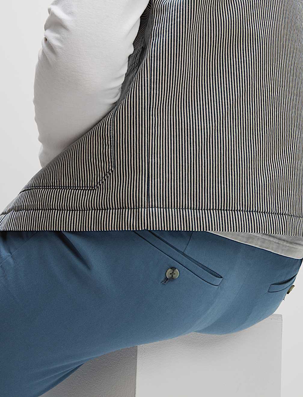Regular Fit Stretch Chinos