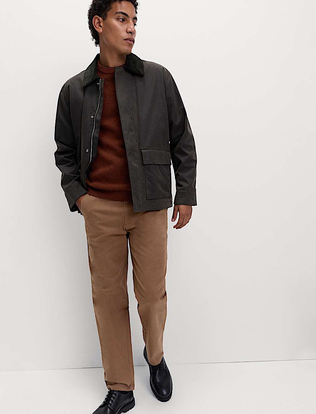 Regular Fit Stretch Chinos