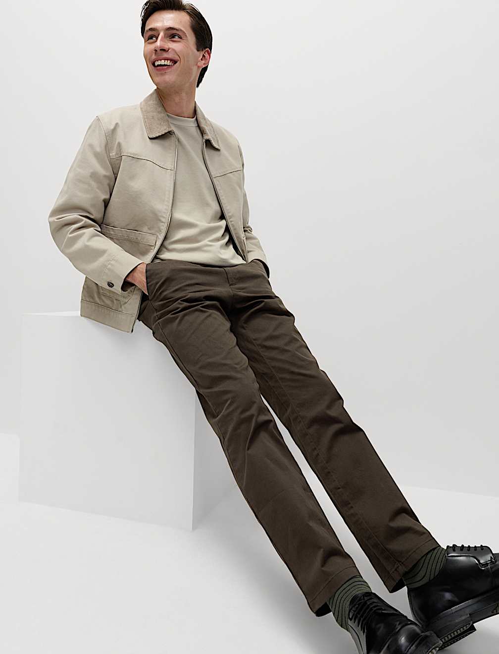 Regular Fit Stretch Chinos