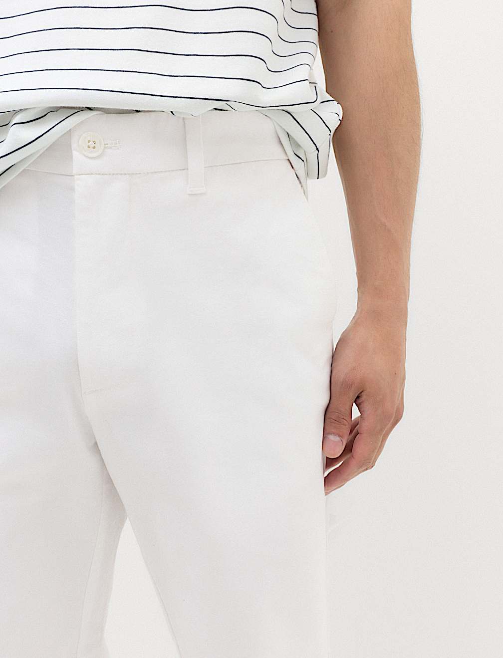 Regular Fit Stretch Chinos