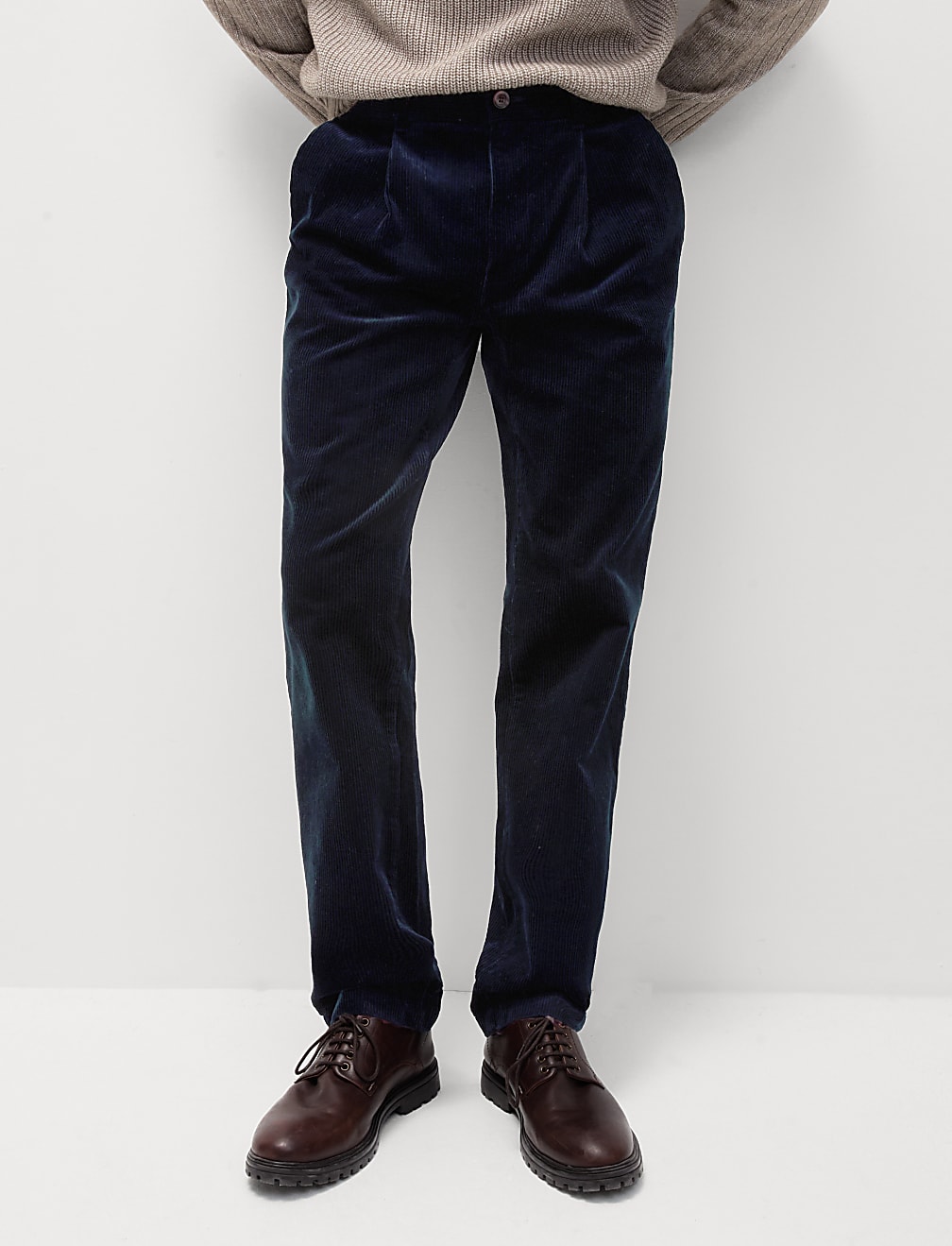 Regular Fit Luxury Single Pleat Corduroy Chinos
