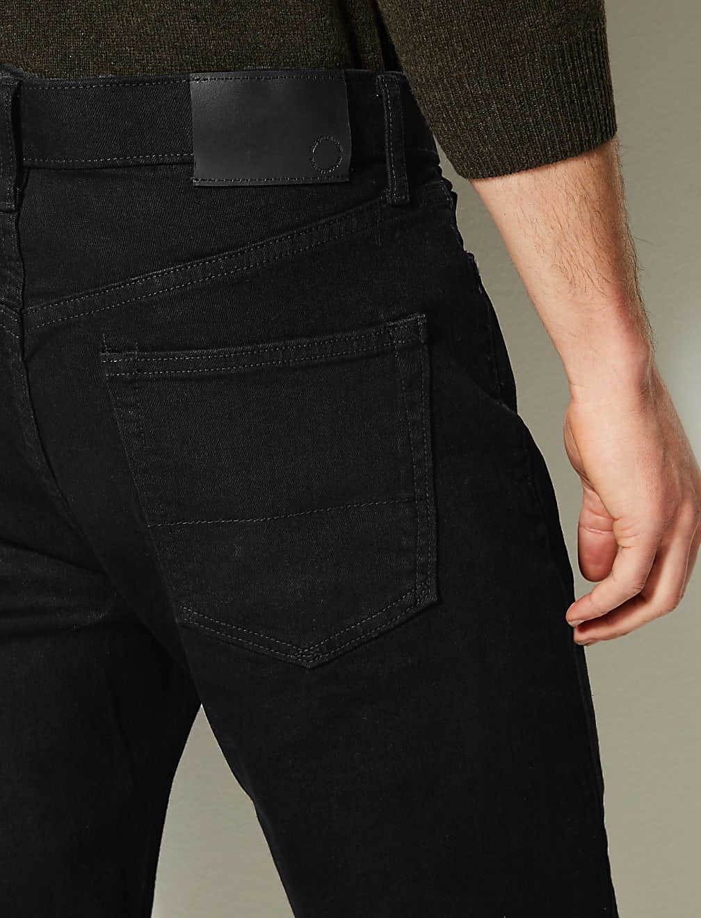 Tapered Fit Stretch Jeans with Stormwear™