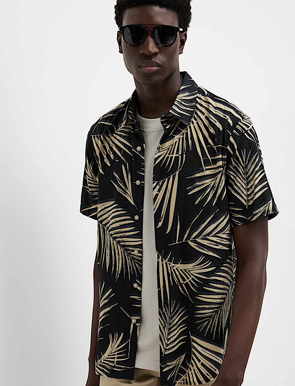 Regular Fit Cotton Blend Short Sleeve Shirt