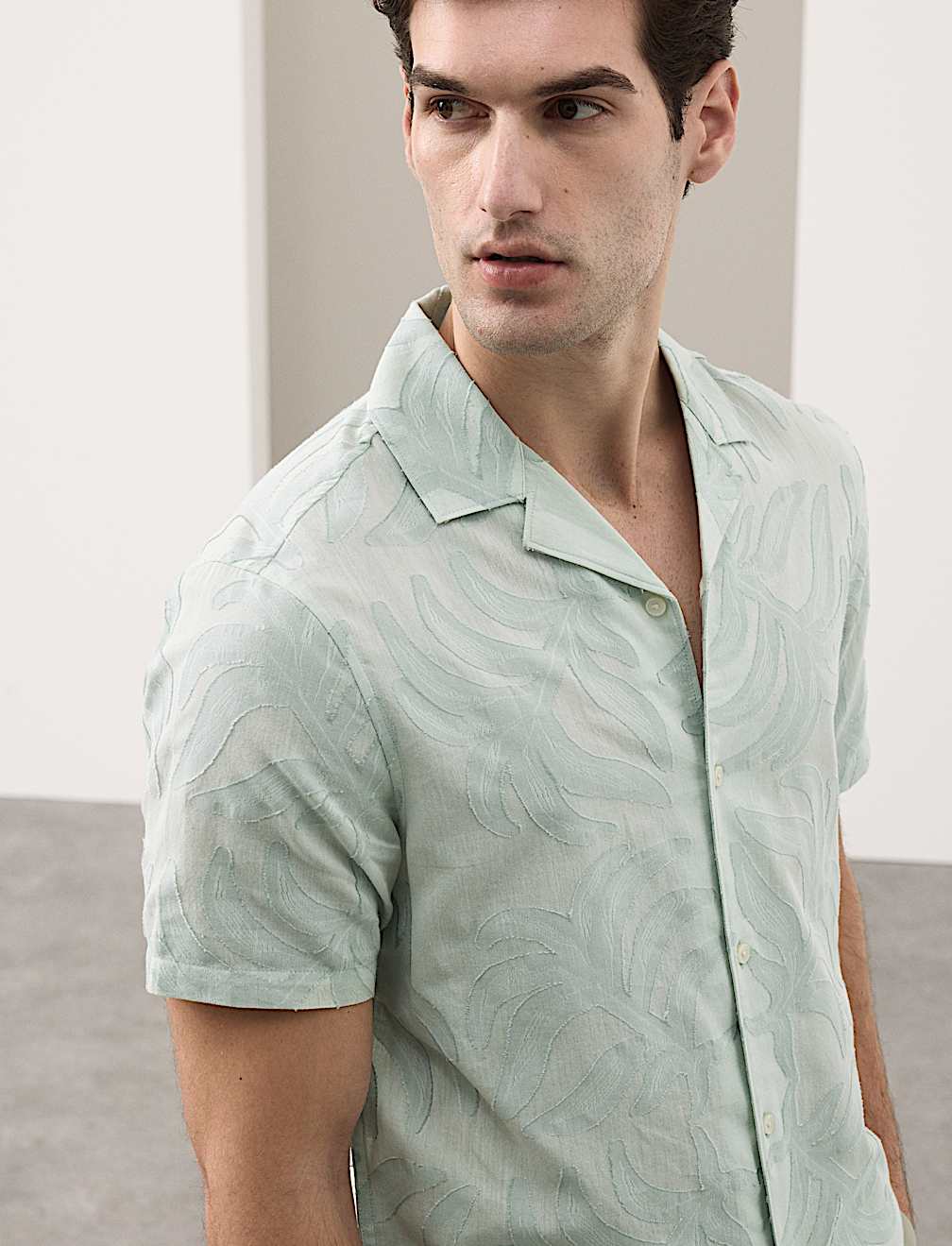 Cotton Rich Jacquard Short Sleeve Shirt