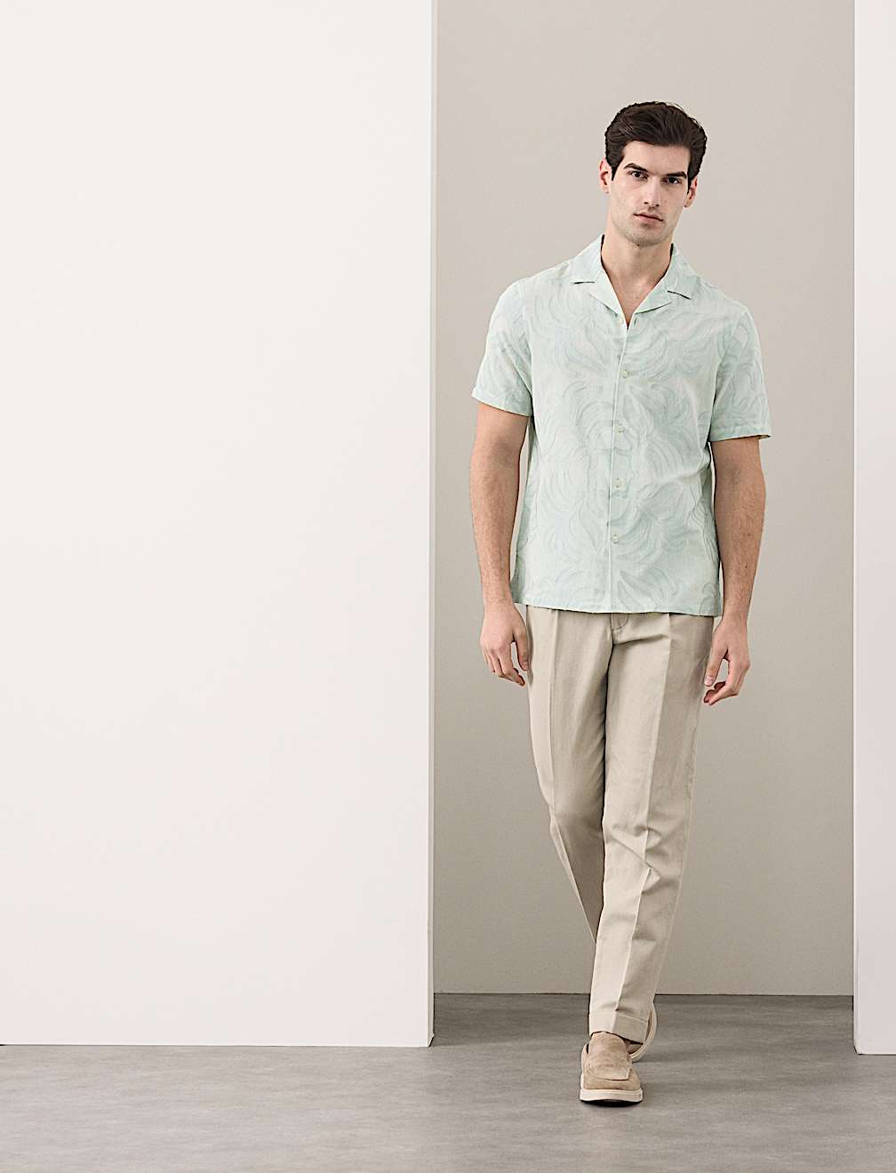 Cotton Rich Jacquard Short Sleeve Shirt