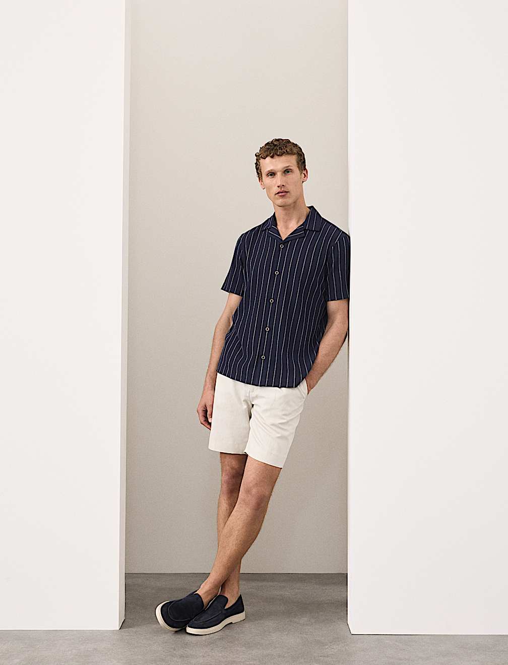 Striped Crinkle Seersucker Short Sleeve Shirt