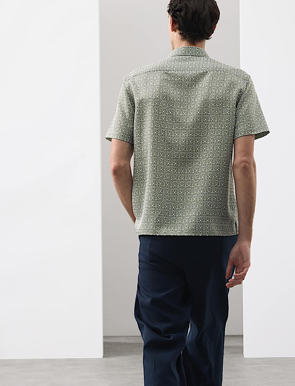 Geometric Print Short Sleeve Shirt