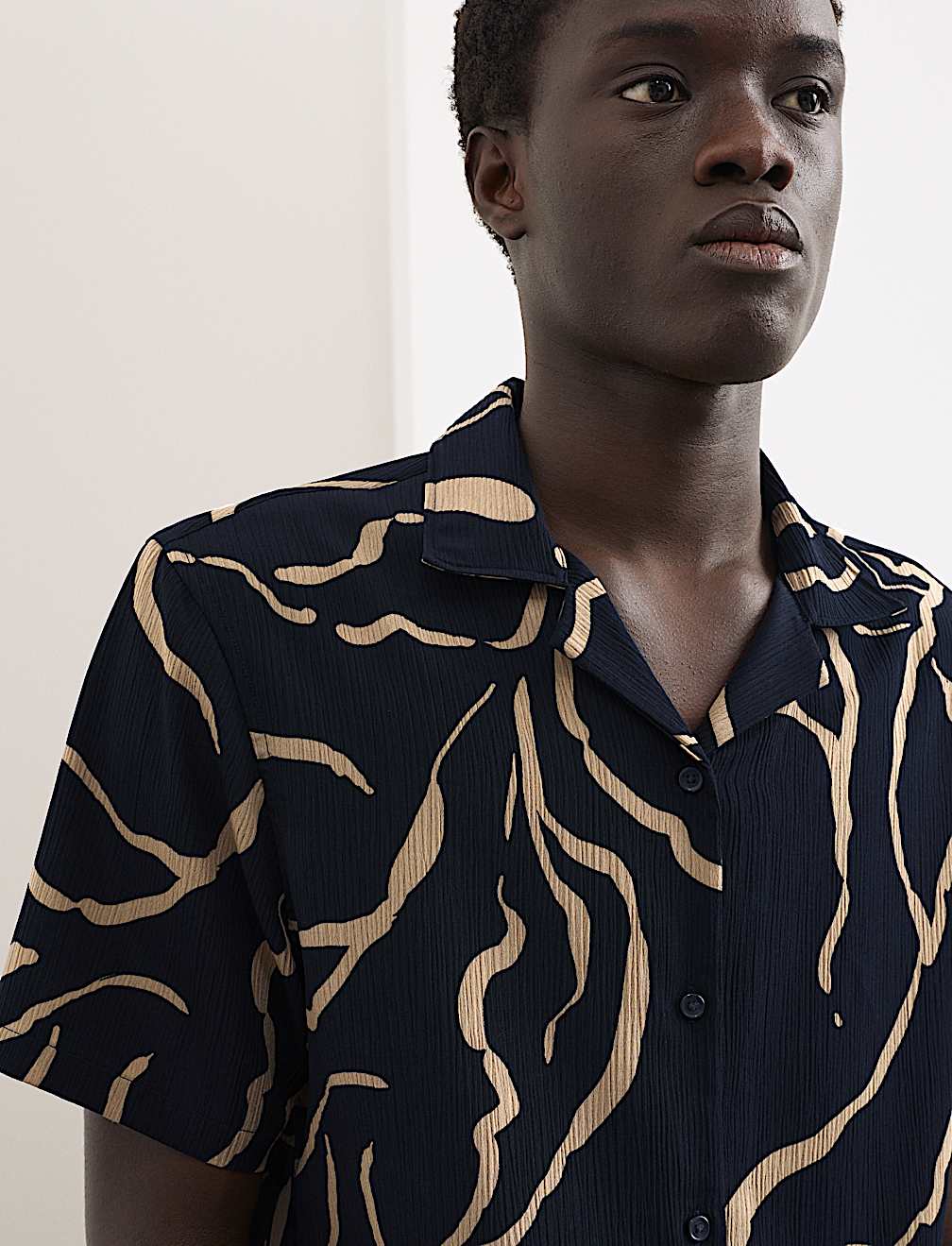 Regular Fit Printed Short Sleeve Shirt