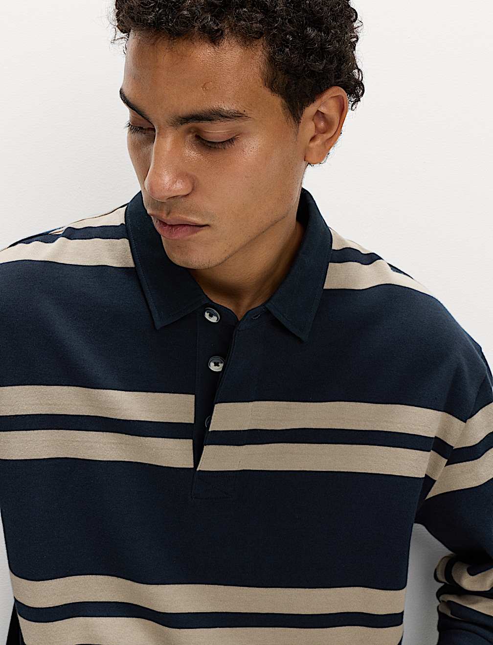 Tram Stripe Modern Rugby
