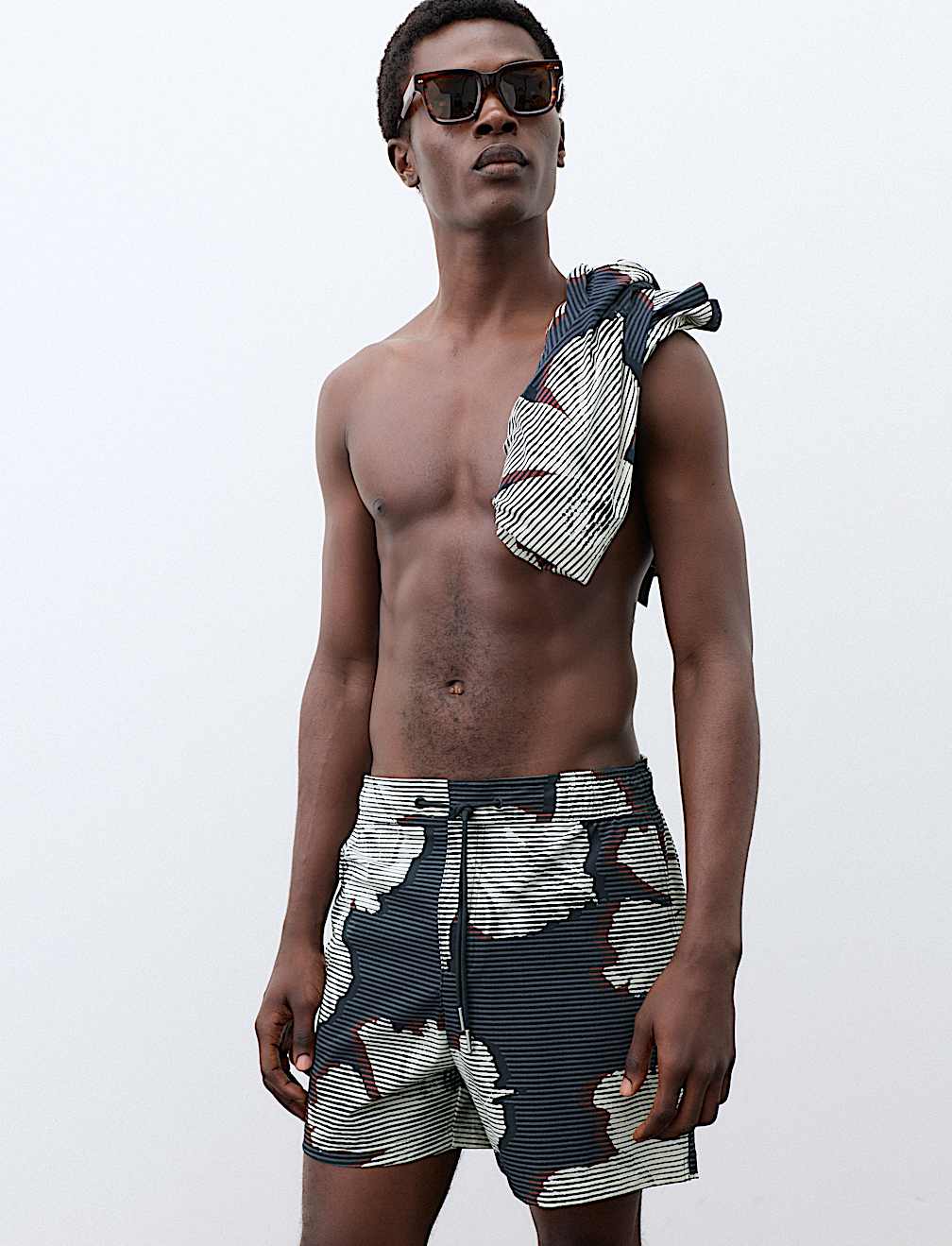 Pocketed Linear Floral Print Swim Shorts