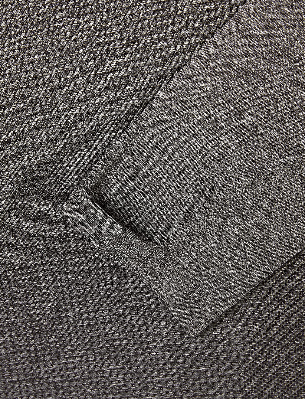 Seam Free Raglan Long Sleeve T-Shirt