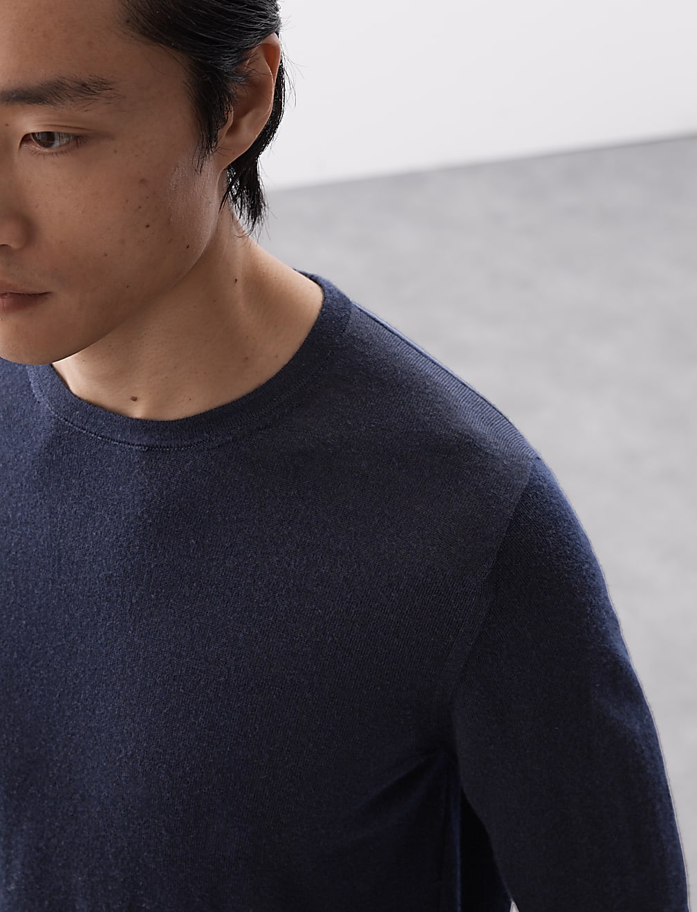 Pure Extra Fine Merino Wool Crew Neck Jumper