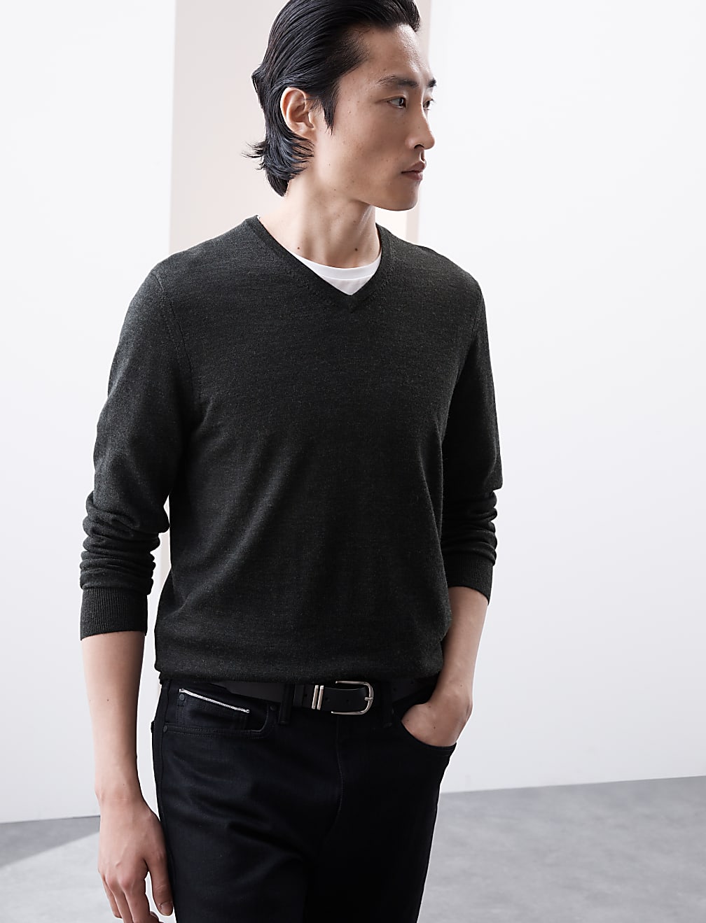 Pure Extra Fine Merino Wool V-Neck Jumper