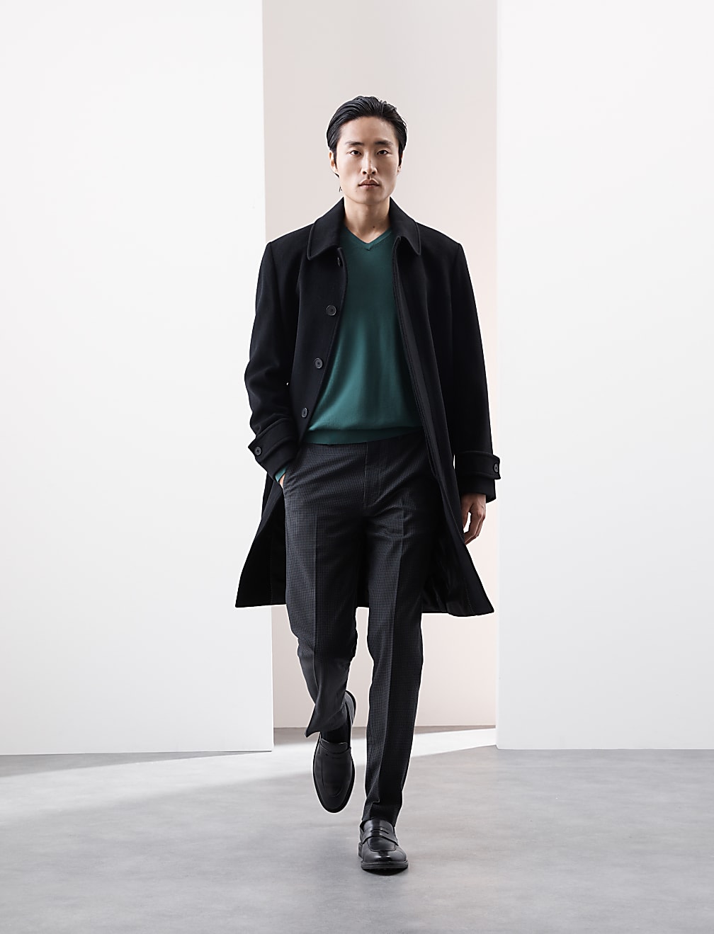Pure Extra Fine Merino Wool V-Neck Jumper