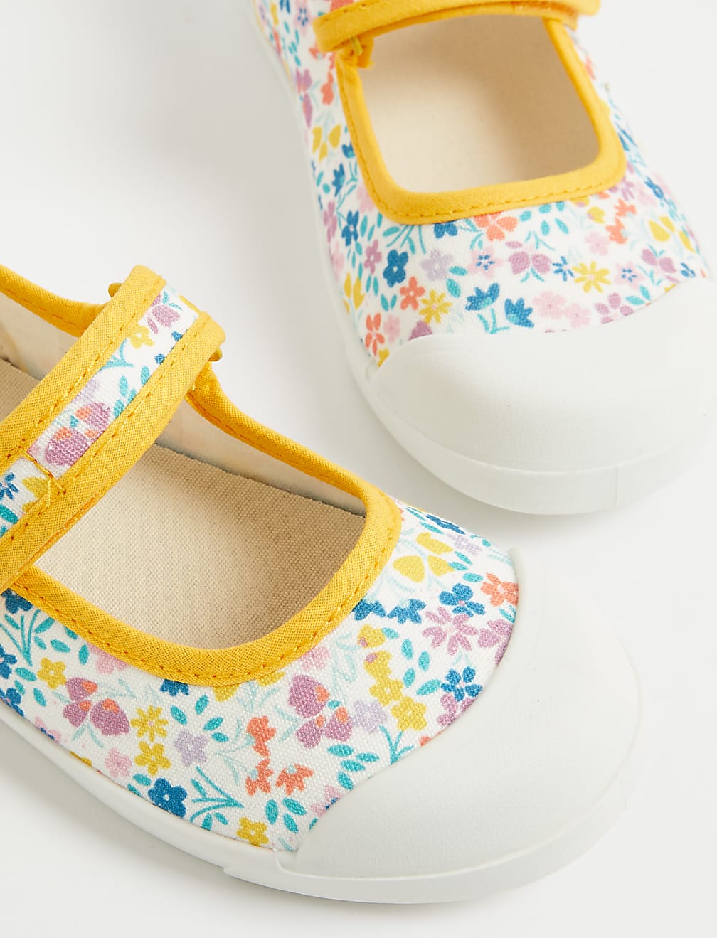 Kids' Floral Mary Jane Pumps