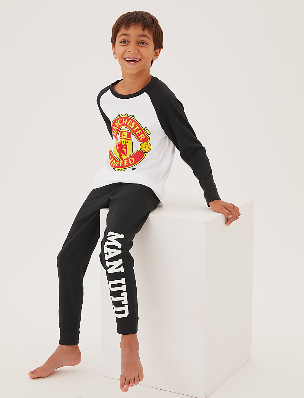 Manchester United FC™ Pyjamas (6-16 Yrs)