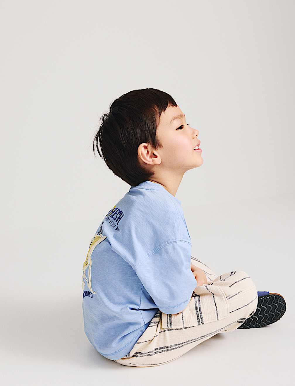 Pure Cotton Fish Graphic T-shirt (2-8 Yrs)