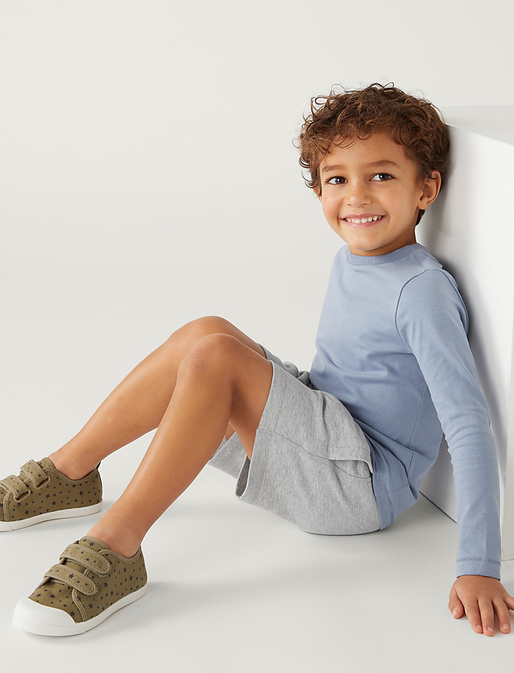 Cotton Mix Plain Regular Fit Shorts
