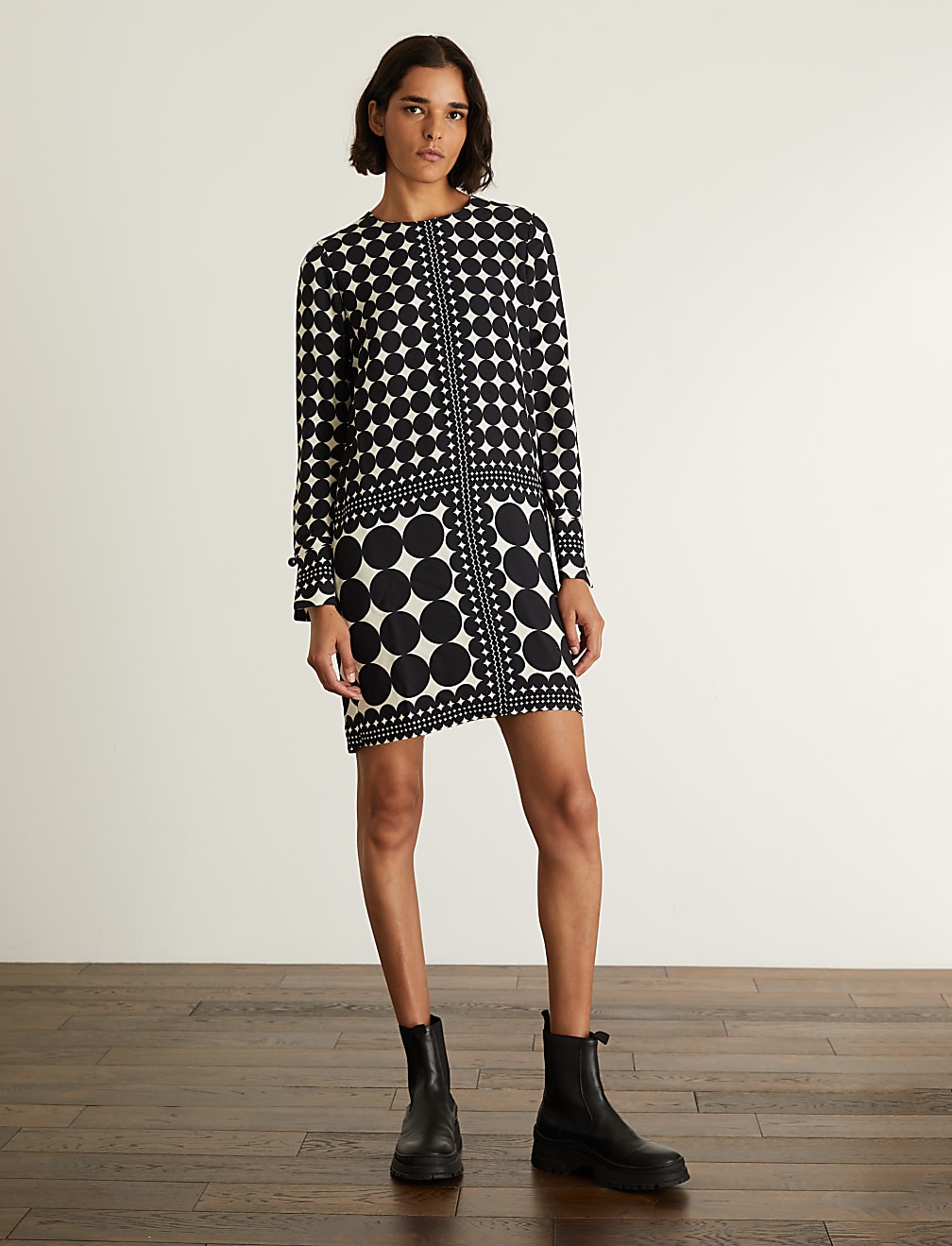 Geometric Round Neck Shift Dress