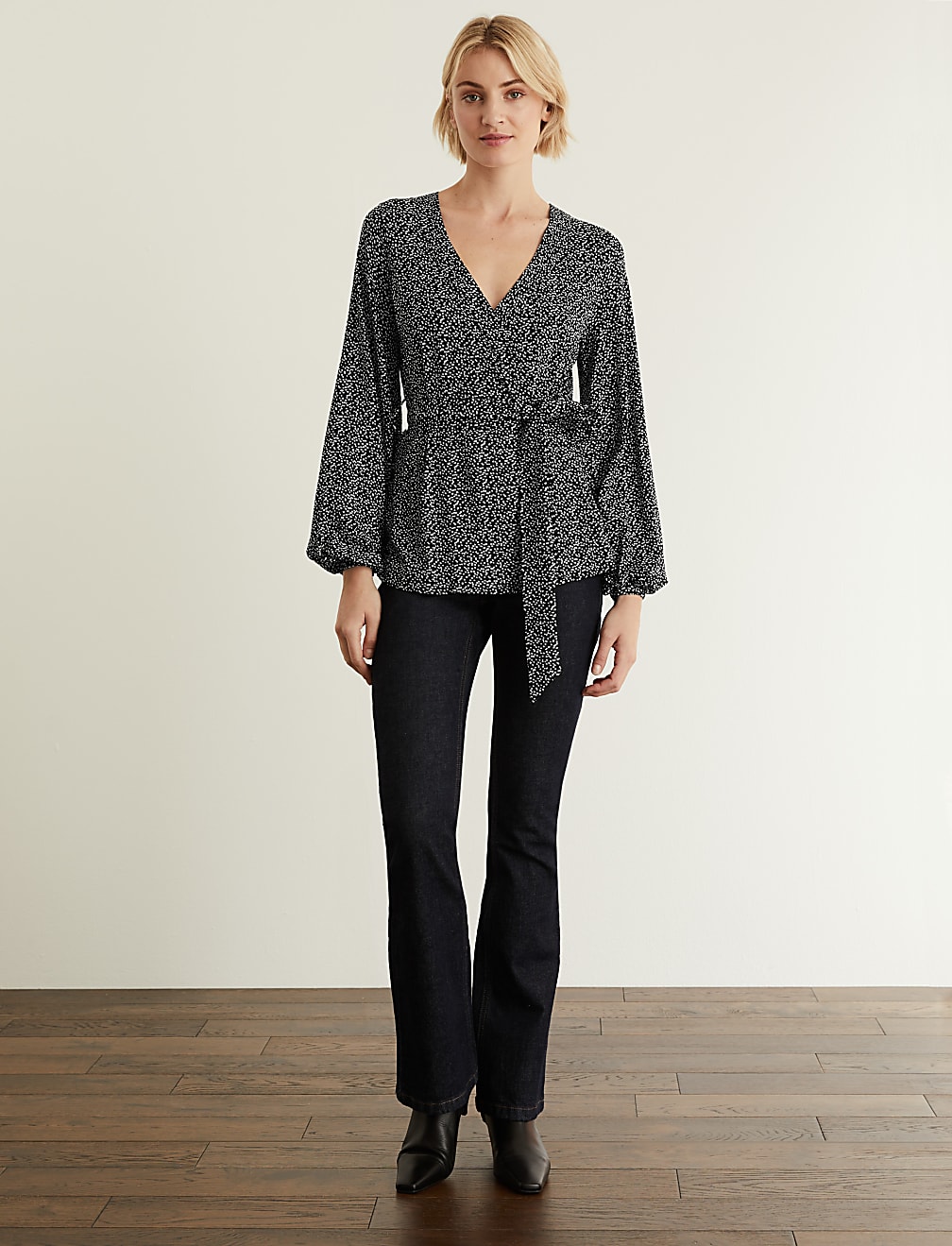 Jersey Printed V-Neck Long Sleeve Top