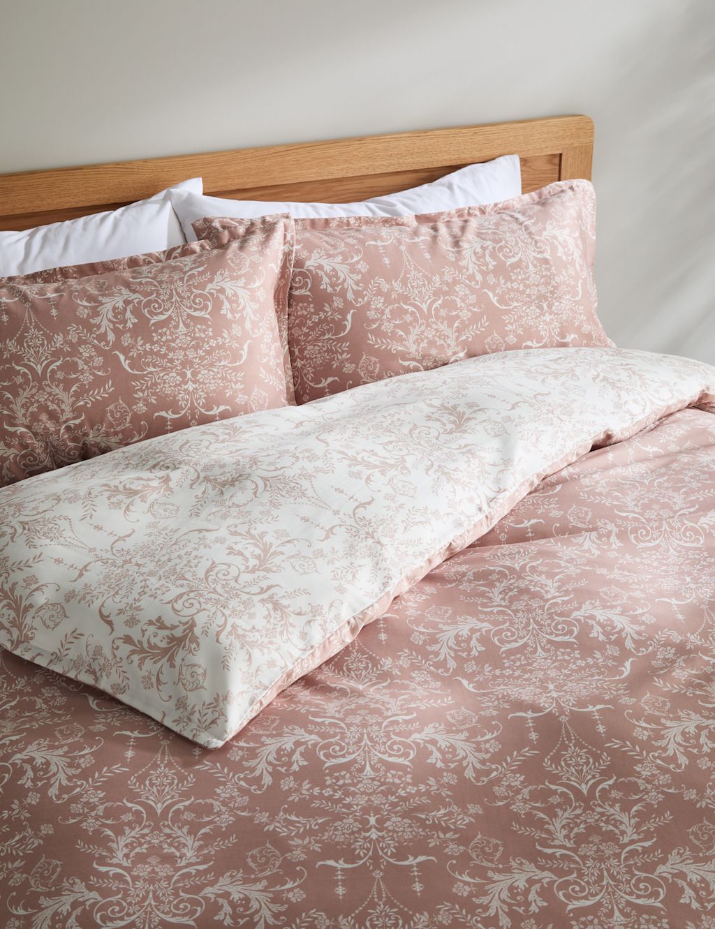 M&S Aida-Alouette Damask Sateen Bedding Set - King Size (5 ft) - Pink Mix, Pink Mix