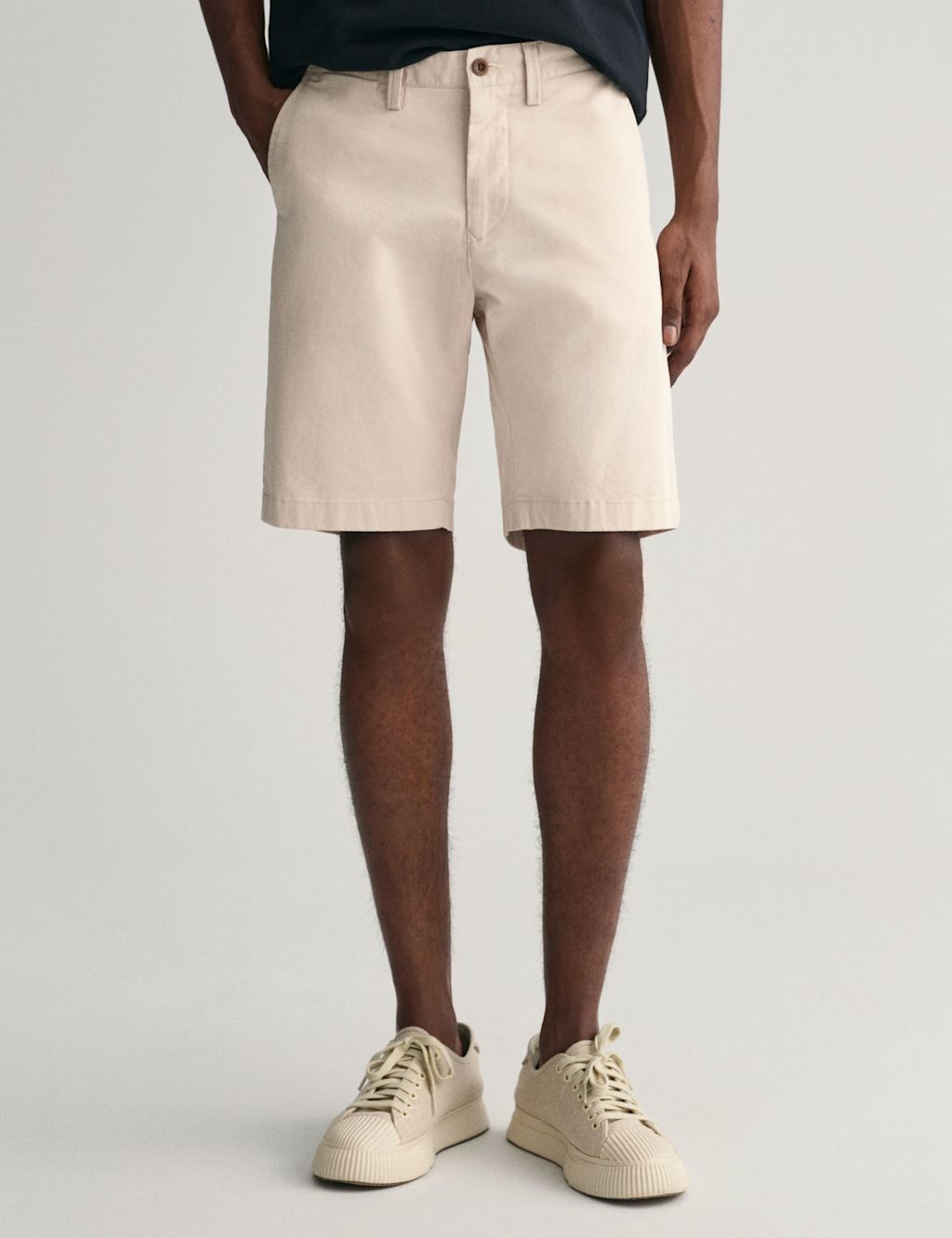 GANT Slim Fit Stretch Chino Shorts - 30 - Stone, Stone