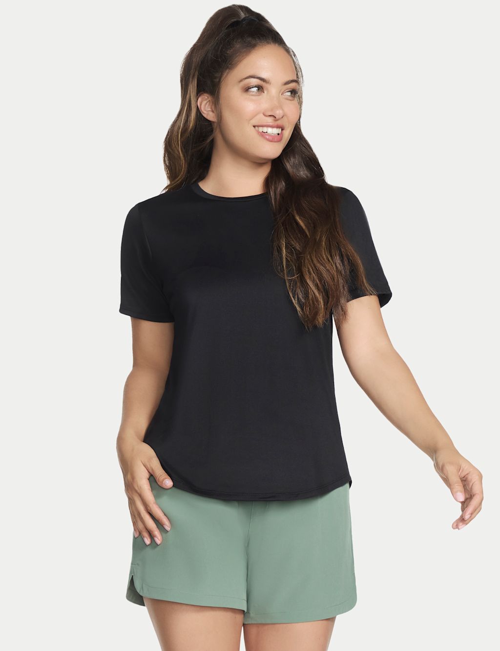 Skechers GO DRI SWIFT Crew Neck T-Shirt - XS - Black, Black