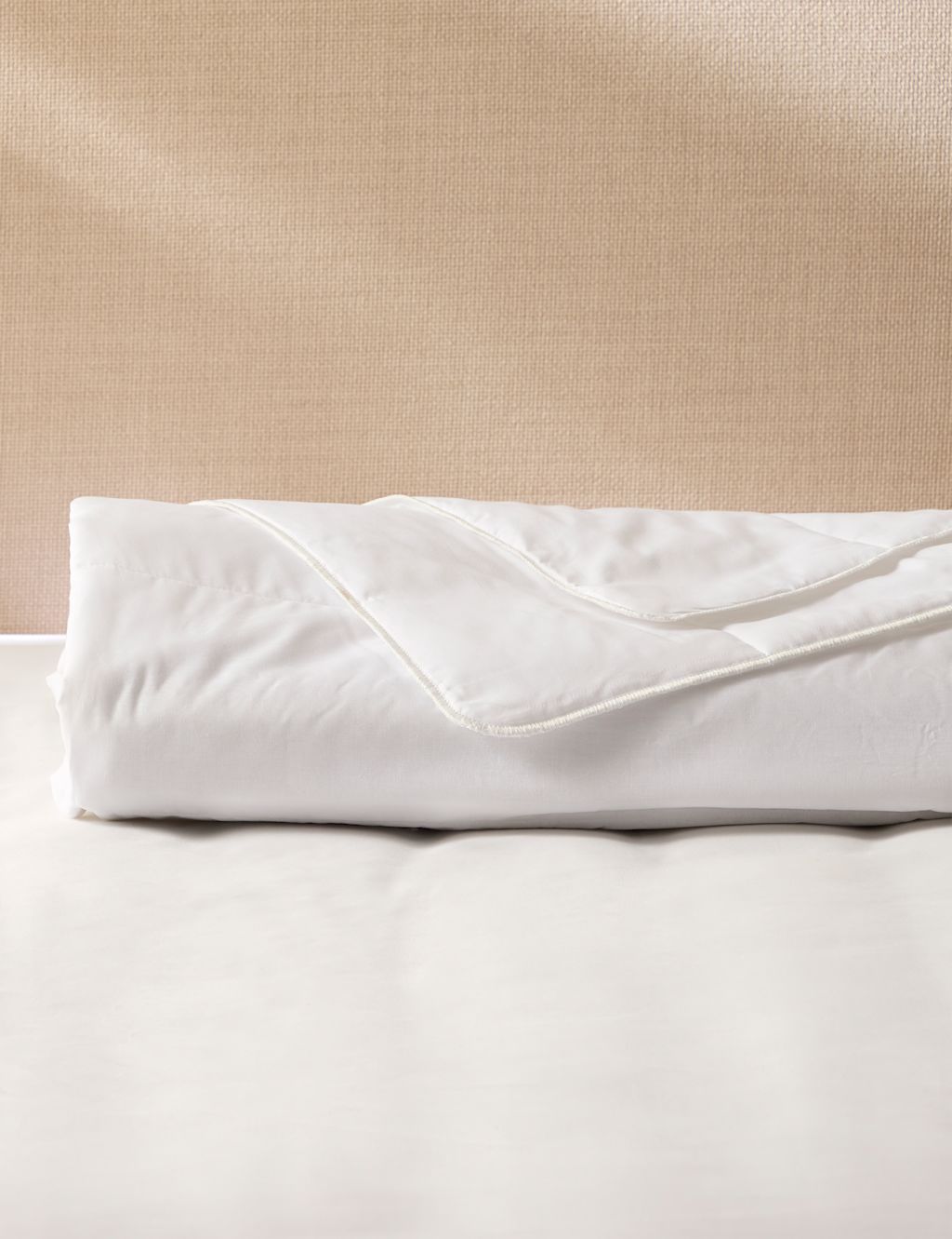 M&S Comfortably Cool 1 Tog Duvet - Double (4 ft 6) - White, White