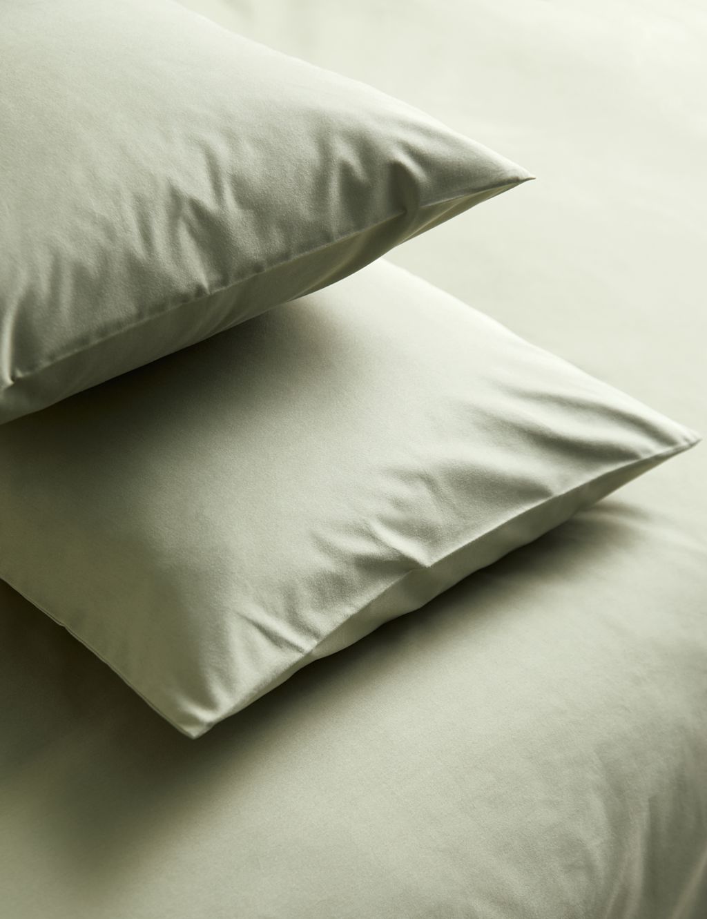 M&S 2 Pack Body Sensor&trade; Pure Cotton Pillowcases - Green, Green