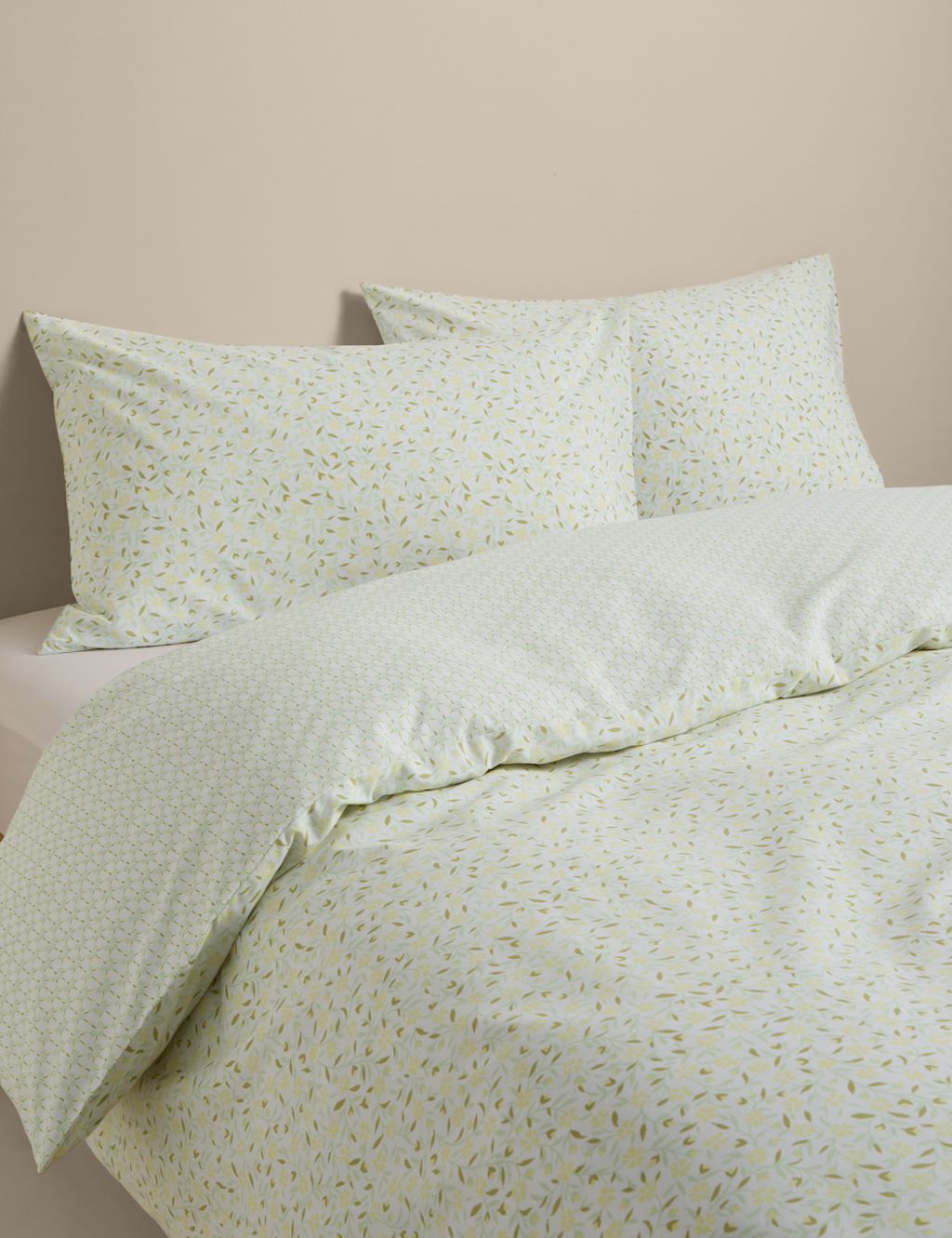 M&S Cotton Blend Sprig Bedding Set - Super King Size (6 ft) - Green Mix, Green Mix