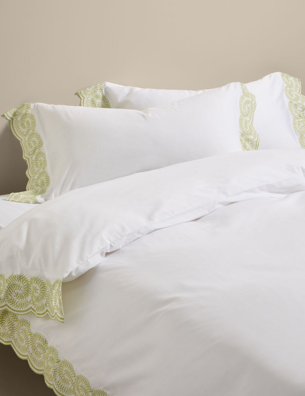 M&S Pure Cotton Embroidered Bedding Set - Super King Size (6 ft) - Green Mix, Green Mix
