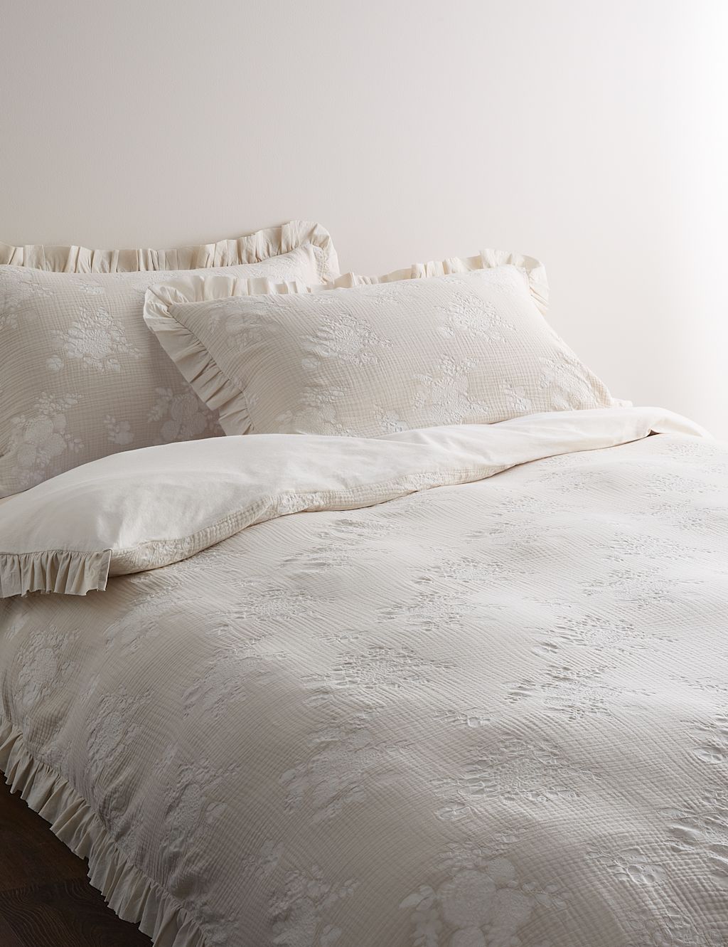 M&S Pure Cotton Floral Jacquard Bedding Set - Super King Size (6 ft) - Neutral, Neutral