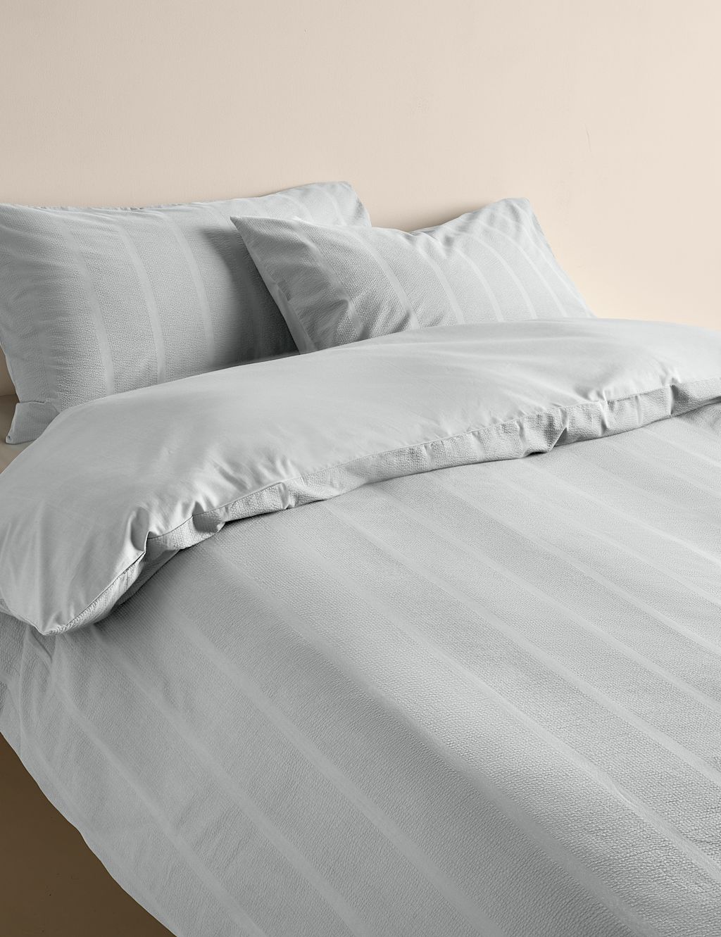 M&S Pure Cotton Striped Seersucker Bedding Set - King Size (5 ft) - Dove, Dove