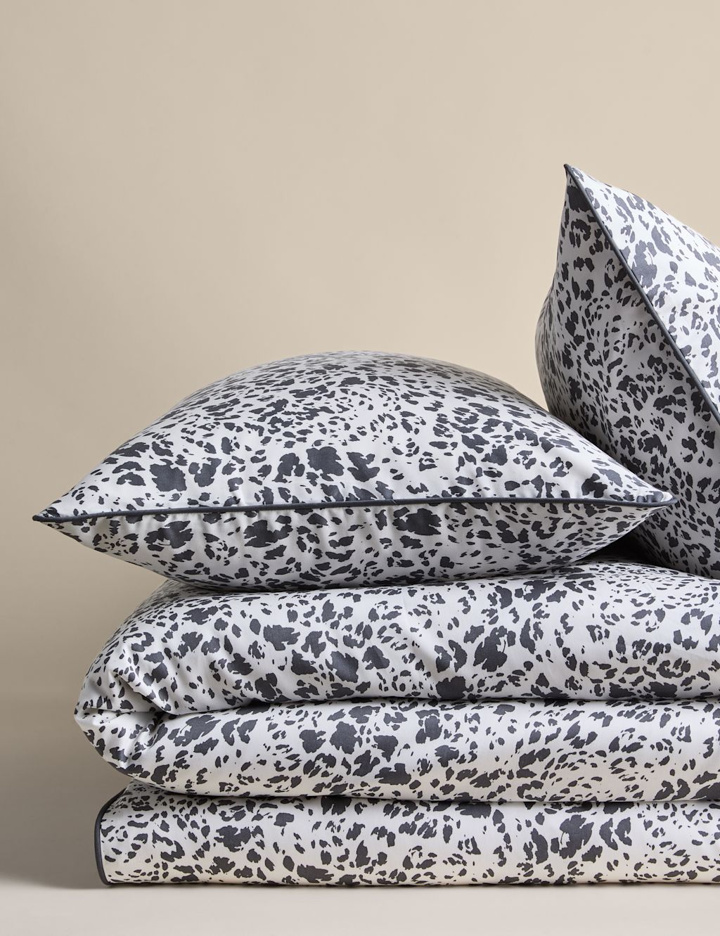 M&S Pure Cotton Animal Print Bedding Set - Single (3 ft) - Charcoal Mix, Charcoal Mix