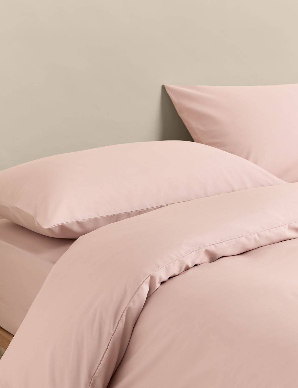 M&S Stay Cool Lyocell Rich Bedding Set - Super King Size (6 ft) - Blush Pink, Blush Pink