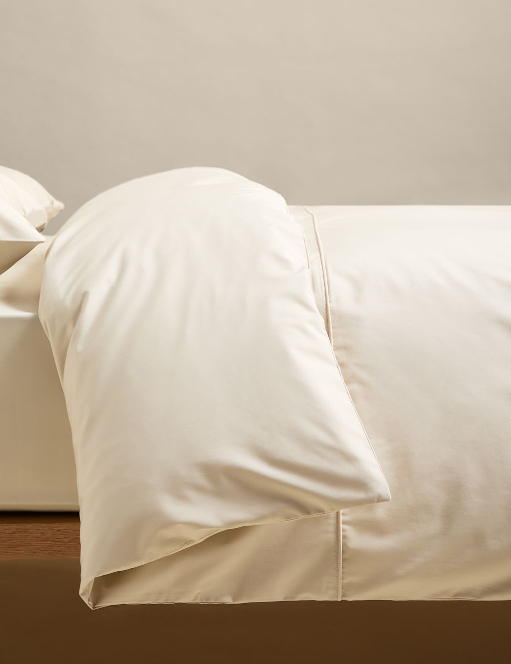 M&S Egyptian Cotton 230 Thread Count Crisp Duvet Cover - Single (3 ft) - Champagne, Champagne