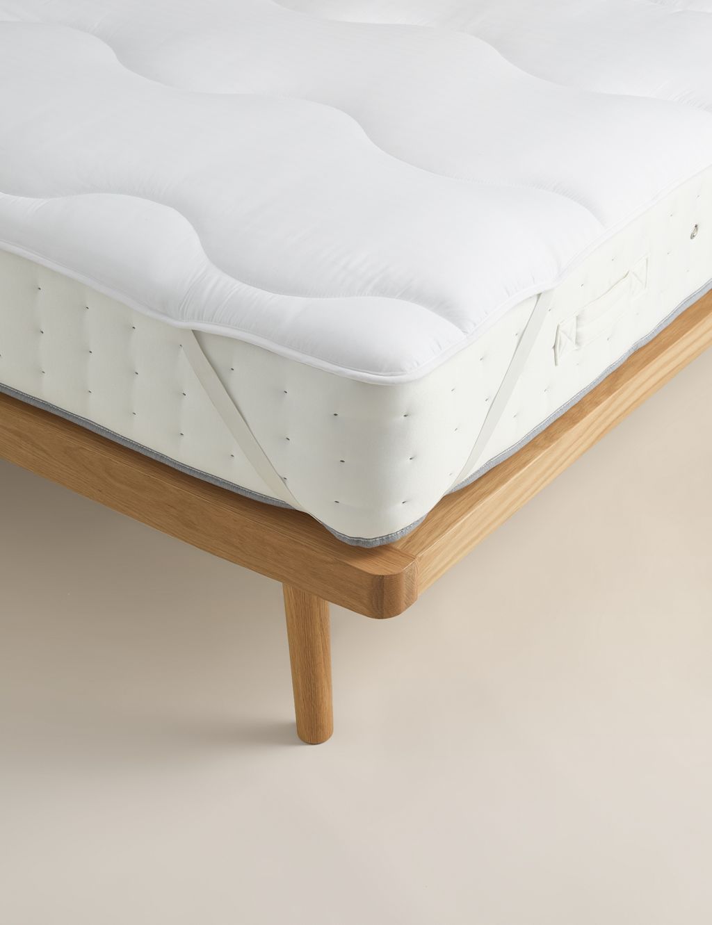 M&S Smart Wash & Dry Mattress Topper - Double (4 ft 6) - White, White