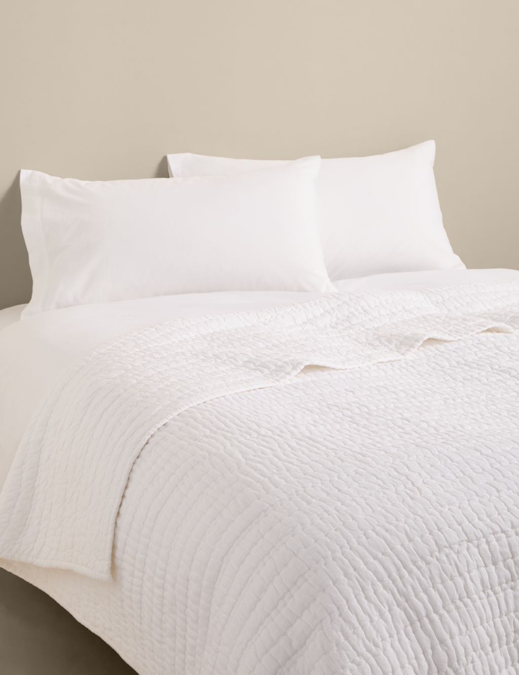 M&S Textured Quilted Bedspread - Medium - Single - White, White