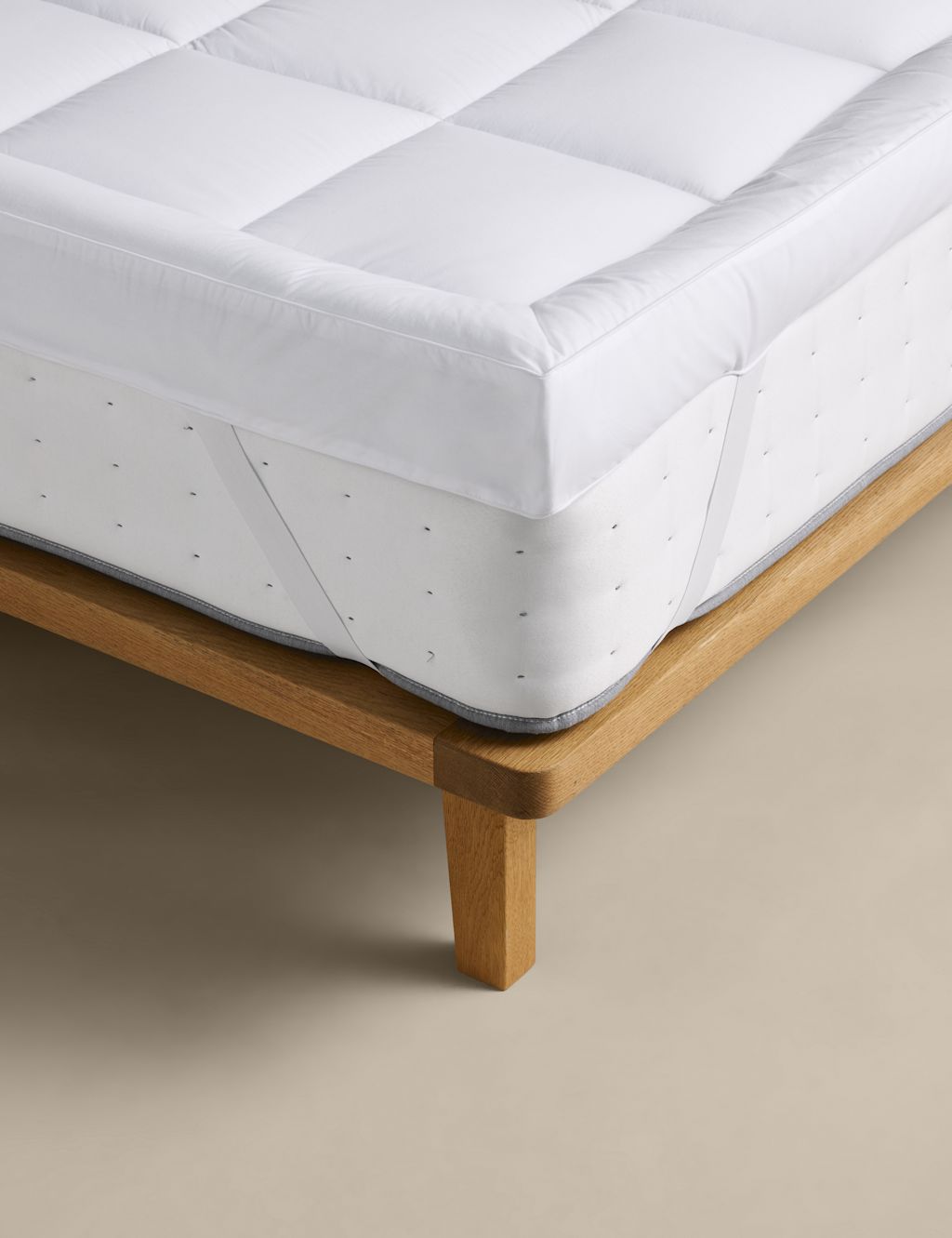 M&S Stay Cool 10cm Depth Mattress Topper - Double (4 ft 6) - White, White
