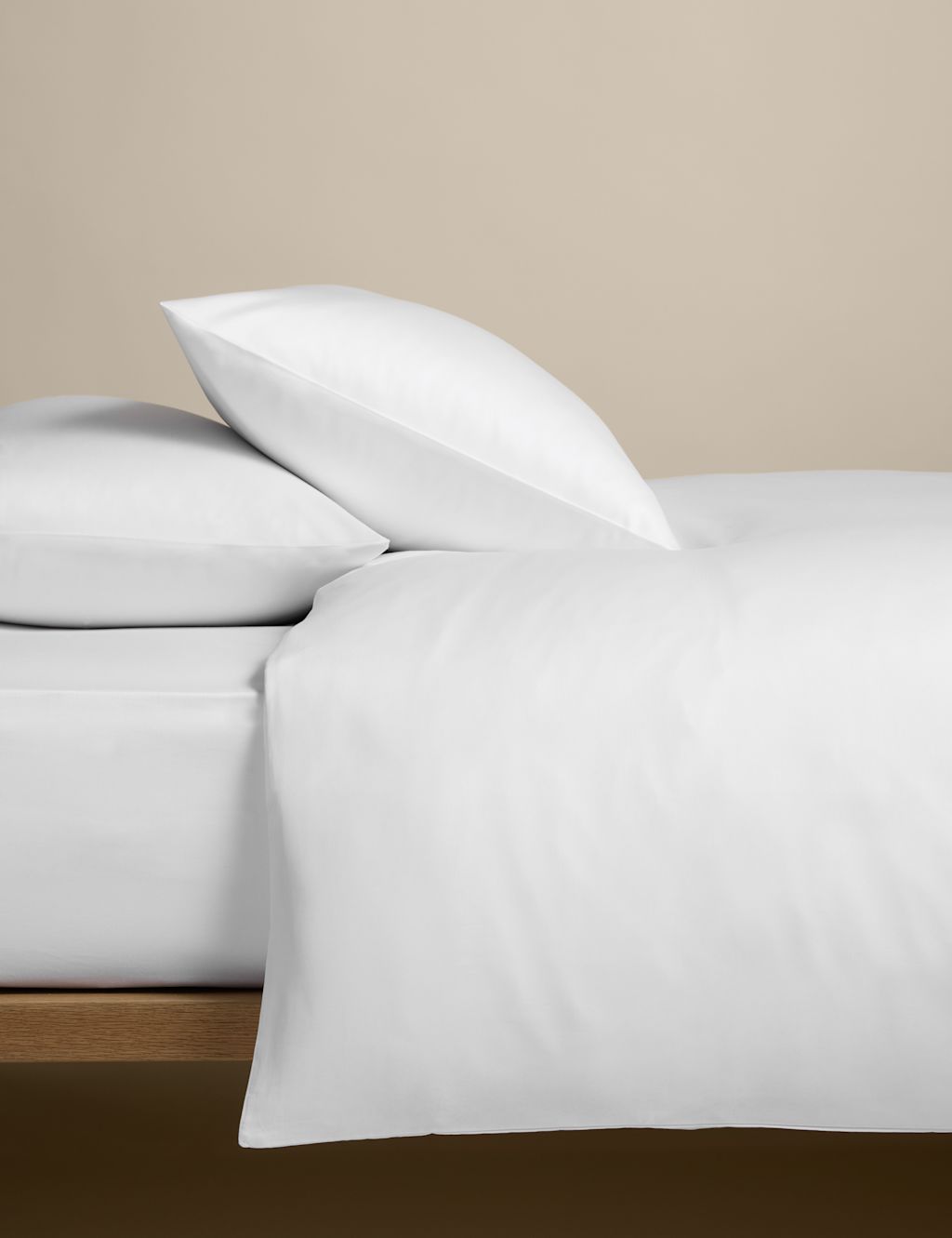 M&S Egyptian Cotton 400 Thread Count Silky Bedding Set - Super King Size (6 ft) - White, White
