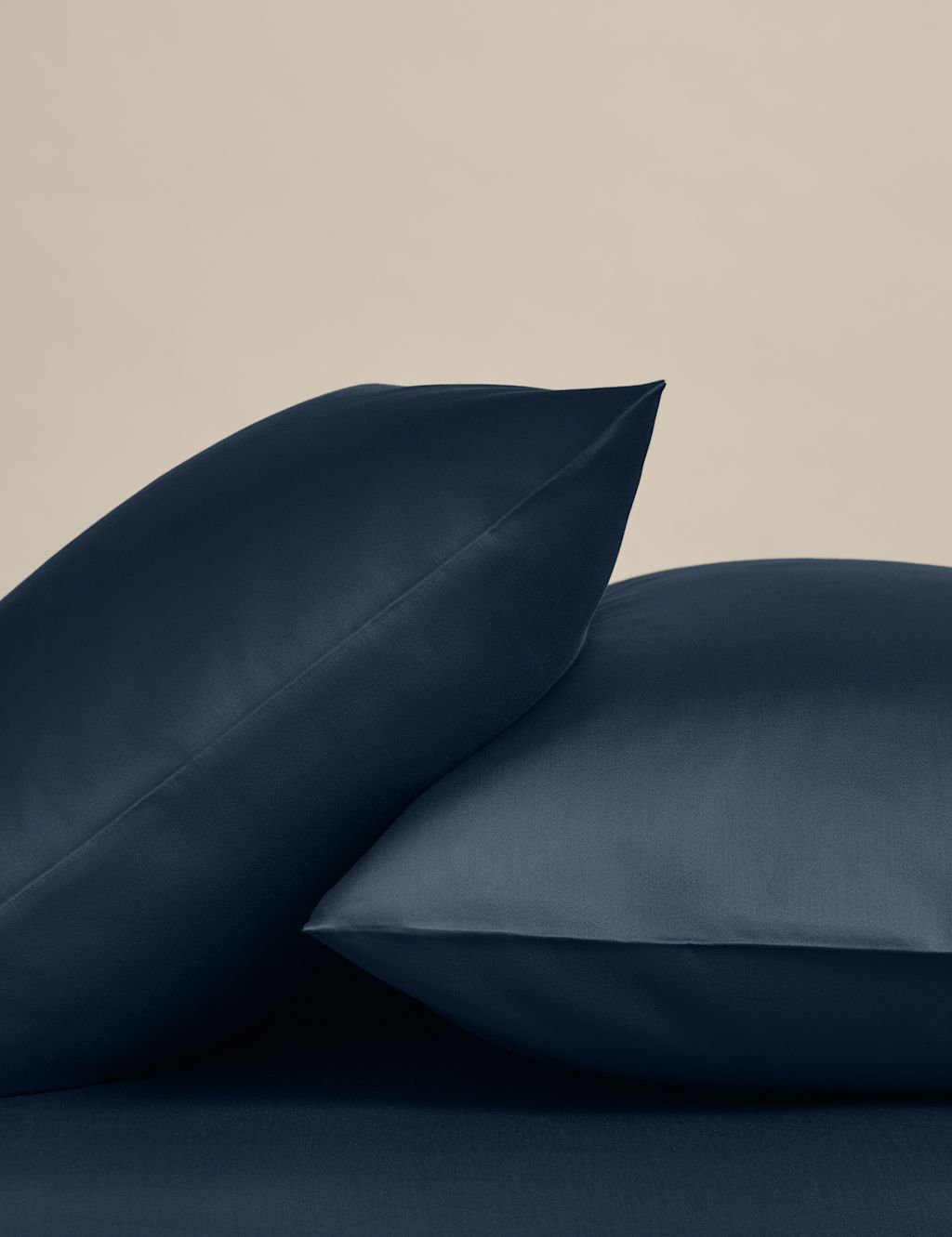 M&S 2 Pack Egyptian Cotton 400 Thread Count Silky Pillowcases - Navy, Navy